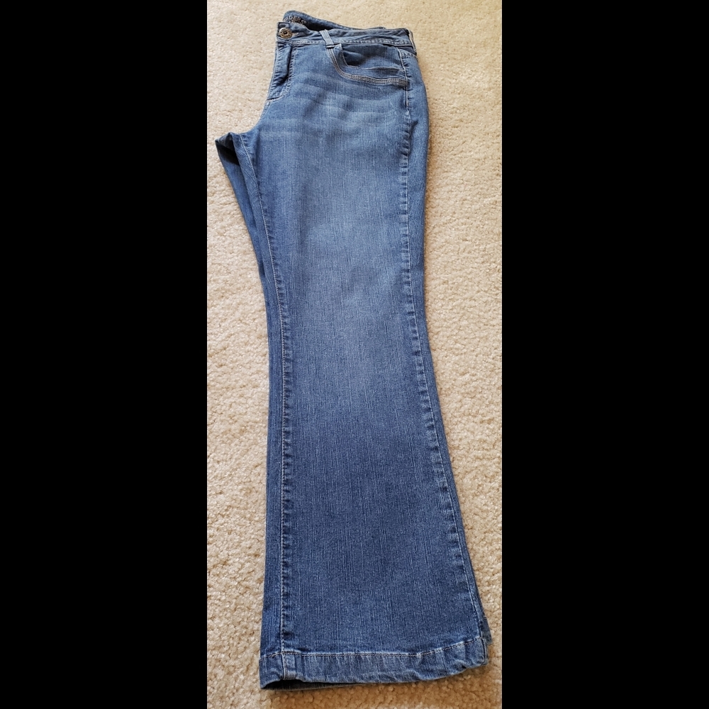 👖Lee Riders, Classic Denim Bootcut Jeans Size 16P - Picture 3 of 6